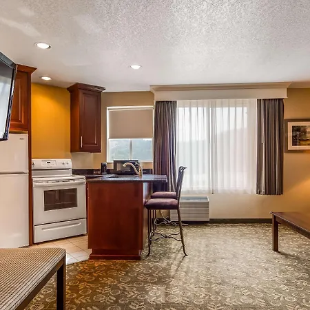 Best Western Salbasgeon Inn & Suites-3