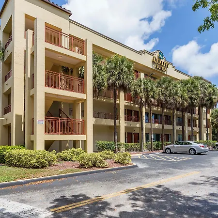 Boca Suites Deerfield Beach; Surestay Collection By BW-2