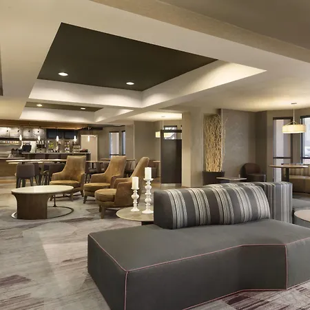 Courtyard By Marriott Bloomington Normal-2