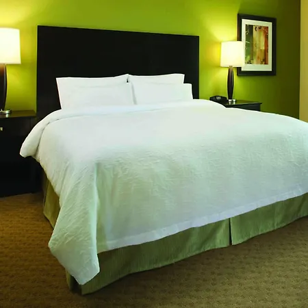 Hampton Inn Milwaukee Northwest-2
