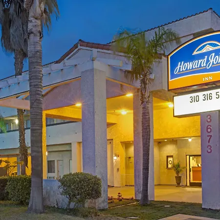 Howard Johnson By Wyndham Torrance-3