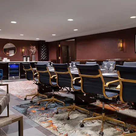 Seven Gables Inn, St Louis West, A Tribute Portfolio Hotel-3