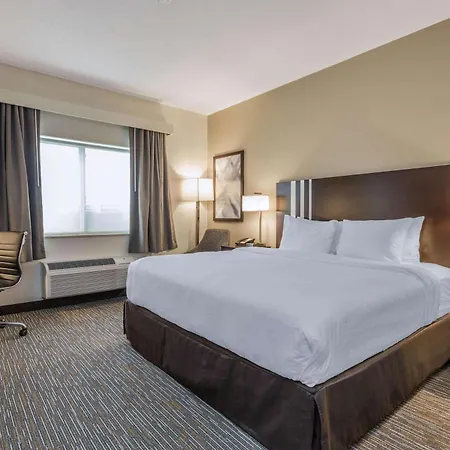 Wingate By Wyndham Gurnee-2