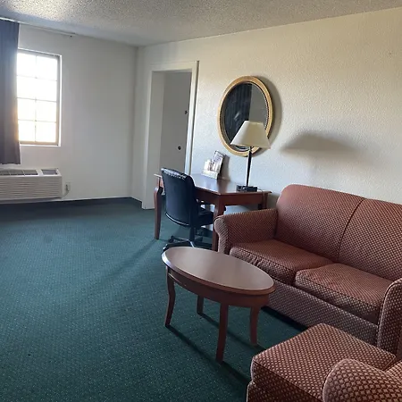 Econo Lodge Kalamazoo Near Wings Stadium-2