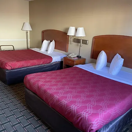 Econo Lodge Kalamazoo Near Wings Stadium-3