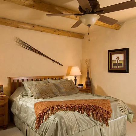 Fort Marcy Suites By All Seasons Resort Lodging-3