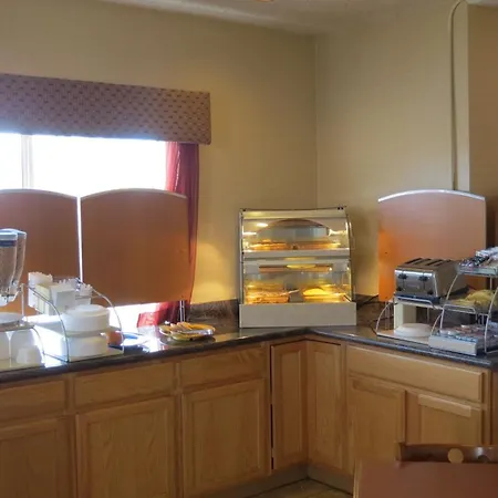 Baymont Inn & Suites By Wyndham Holbrook-3