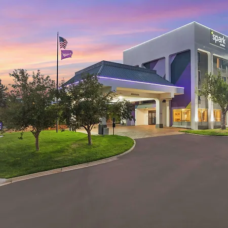 Spark By Hilton Colorado Springs I 25 Central-2