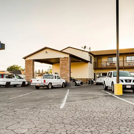 Econo Lodge Panguitch Near Bryce Canyon-3