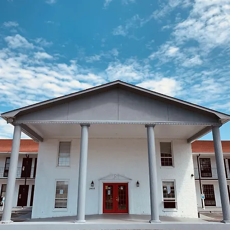 Econo Lodge Crystal Coast-3