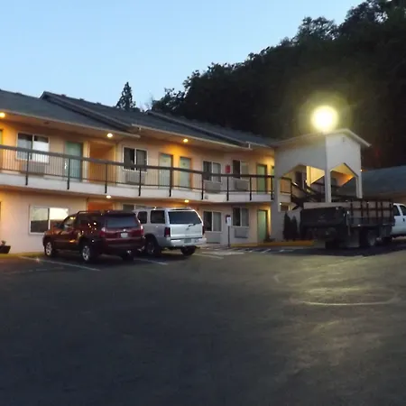 Howard Johnson By Wyndham Roseburg-2