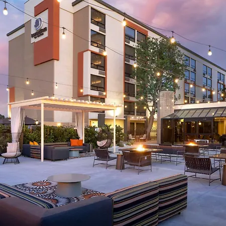 Doubletree By Hilton San Bernardino-2