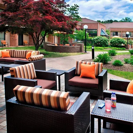 Courtyard By Marriott Hartford Windsor Airport-2