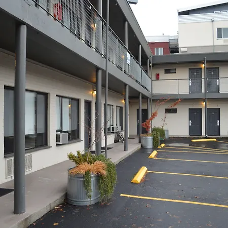 The Grove West Seattle Inn-2