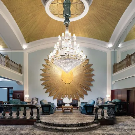 Amway Grand Plaza Hotel, Curio Collection By Hilton-2