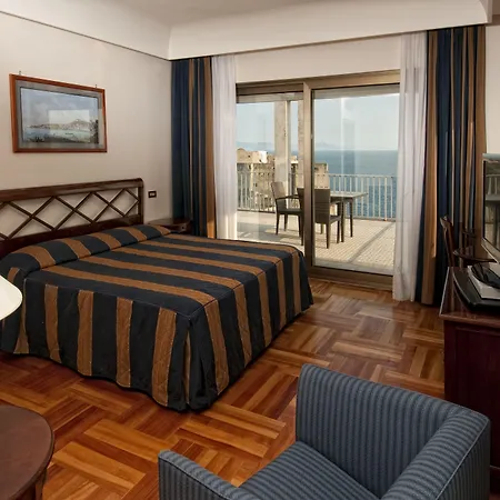 Hotel Royal Continental-3