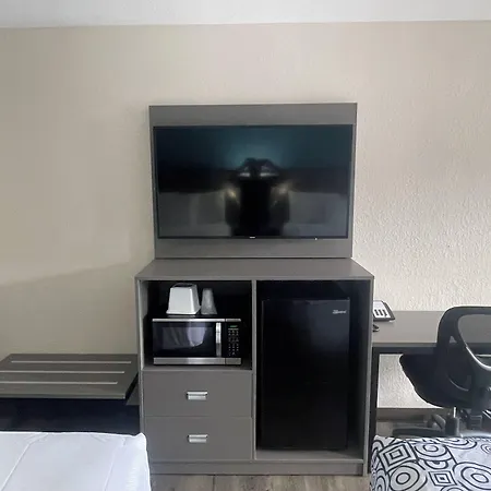 Bourbon Capital Inn-3