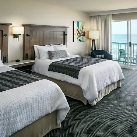 Beachfront Inn-3