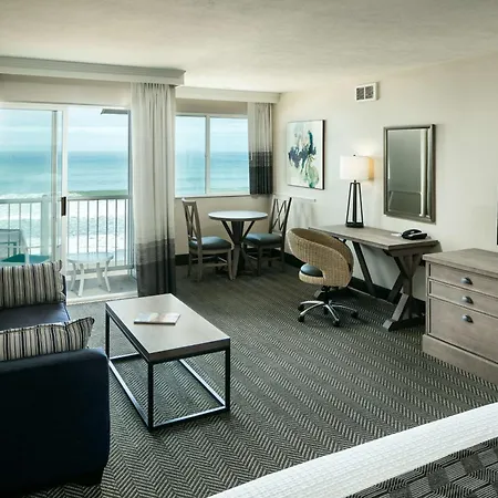 Beachfront Inn-2
