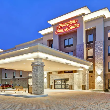 Hampton Inn & Suites Detroit/Warren-3