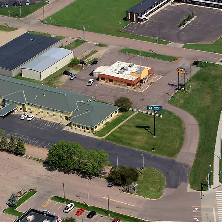 Quality Inn Mitchell I-90-2