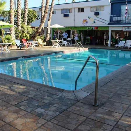 La Adventurer Hotel-2