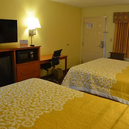 Days Inn By Wyndham Airport Nashville East-2