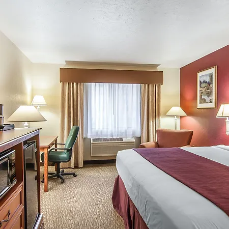 Quality Inn Downtown Convention Center-2