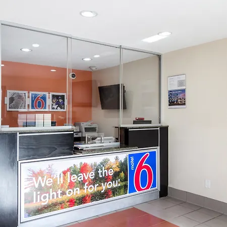 Motel 6 New Brunswick-2