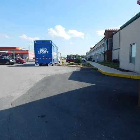 Days Inn By Wyndham Carlisle North-3