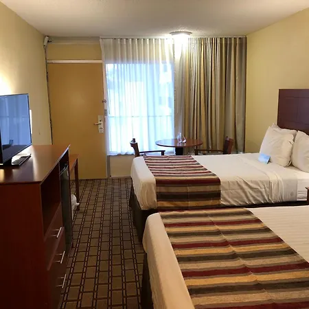 Days Inn By Wyndham Natchez-2