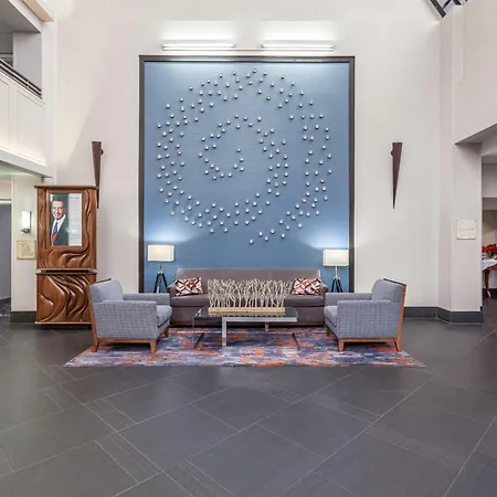 Doubletree By Hilton Memphis-3
