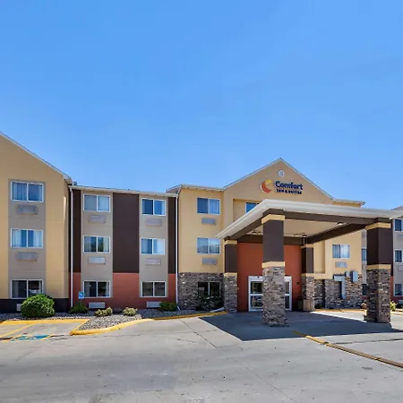 Comfort Inn & Suites Waterloo - Cedar Falls-2