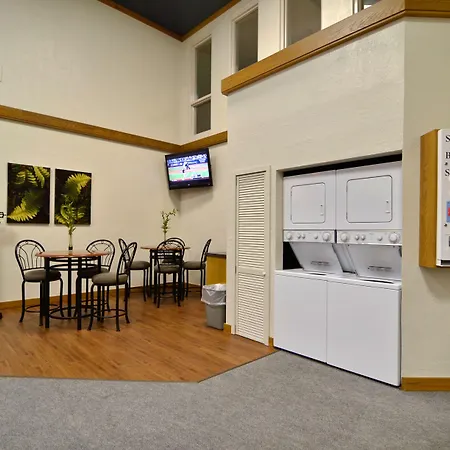 Greenstay Hotel & Suites Central-2