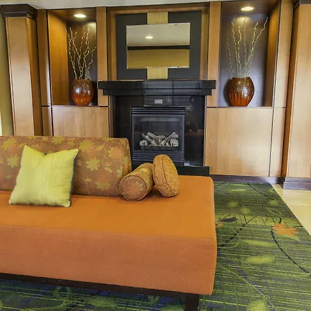Fairfield Inn & Suites Fargo-3