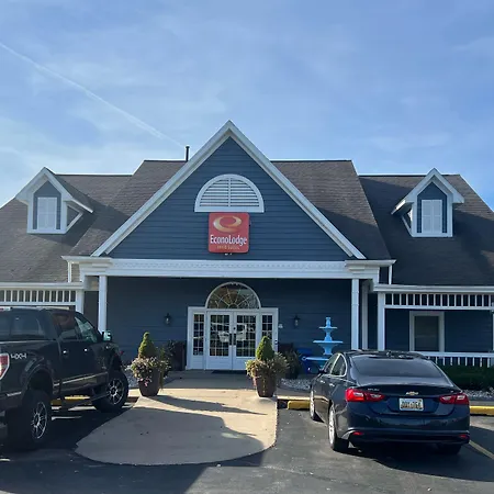 Econo Lodge & Suites Grand Rapids Airport-2