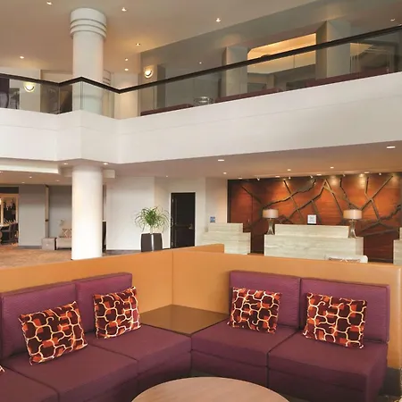 Hilton East Brunswick-2