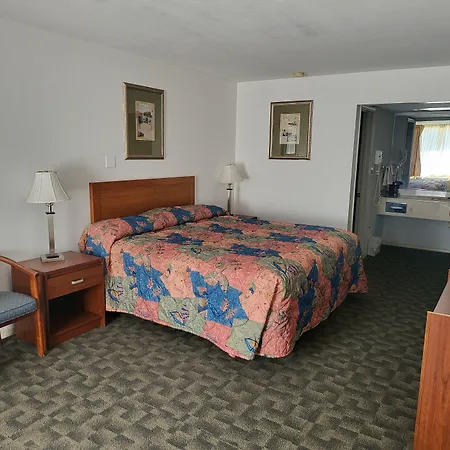 Blue Ribbon Inn And Suites-3
