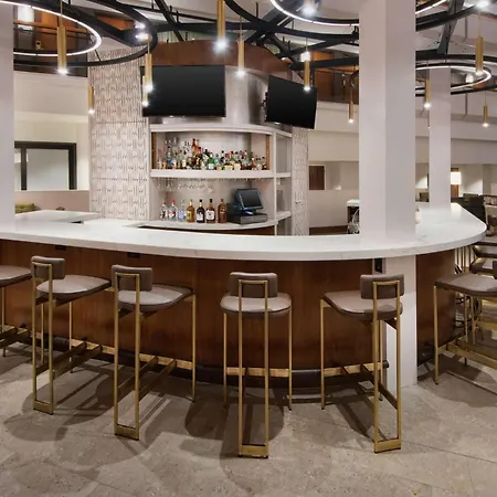 Embassy Suites Tysons Corner-3
