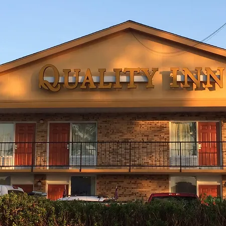 Quality Inn Manning I-95-2