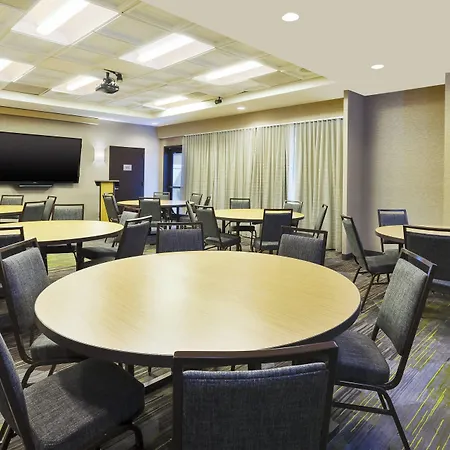 Courtyard By Marriott Secaucus Meadowlands-3