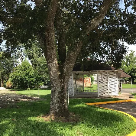 Carmel Inn And Suites Thibodaux-3
