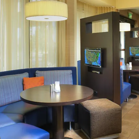 Courtyard By Marriott Chicago Naperville-3