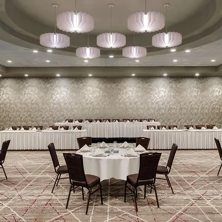 Doubletree By Hilton St. Paul, Mn-3