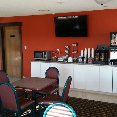 Rodeway Inn Cedar Rapids Westdale-2