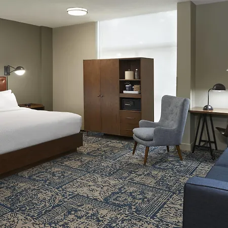 Four Points By Sheraton Toronto Airport-3