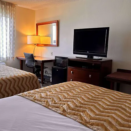 Travelodge By Wyndham Fort Wayne North-3