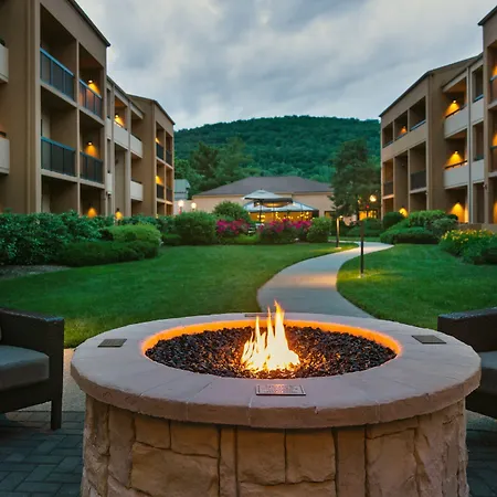 Courtyard By Marriott Mahwah-2