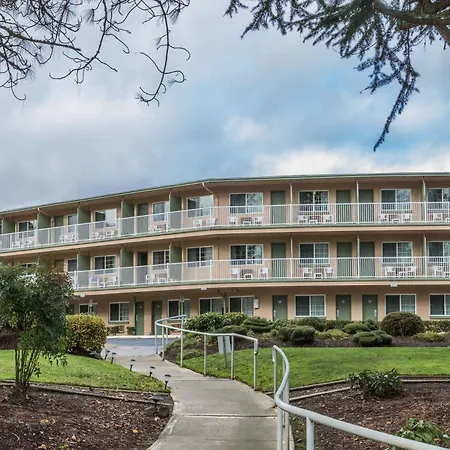Riverfront Inn Roseburg-2