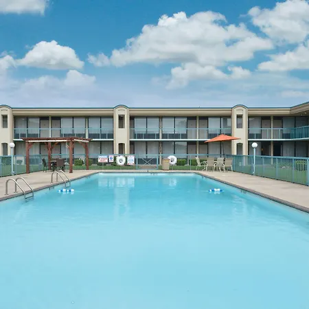 Days Inn By Wyndham Pittsburg Ks-3